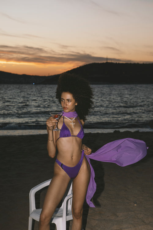 NAOMI MAUVE